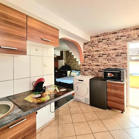 Διαμέρισμα Sea Star Studio-to The Sea Garden